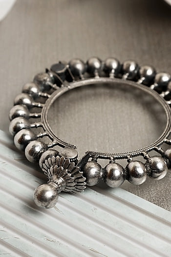 Silver Finish Gokhru Kada In Sterling Silver