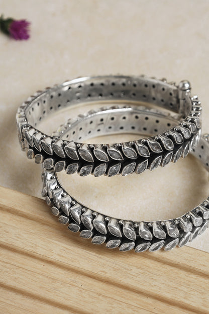 Silver Finish Cz Leaf Bangles In Sterling Silver (Set of 2)