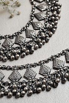 White Finish Paisley Anklets In Sterling Silver