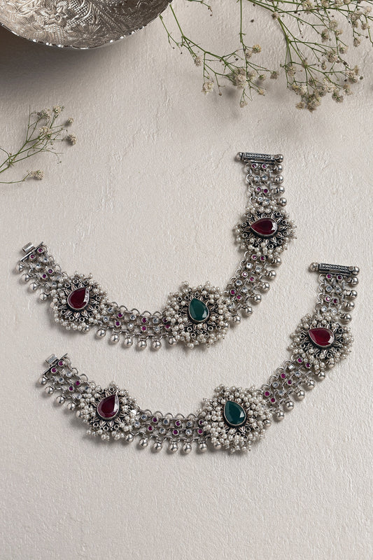 White Finish Pearl & Green Onyx Anklets In Sterling Silver