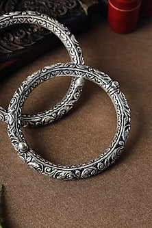 White Finish Nakshi Leg Kada In Sterling Silver