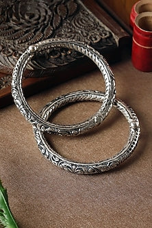 Two-Tone Finish Kundan Polki Lotus Leg Kada In Sterling Silver