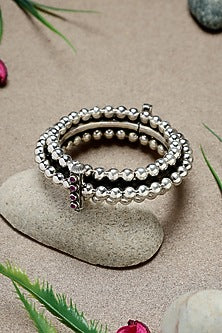 White Finish Ruby Beaded Temple Kada In Sterling Silver