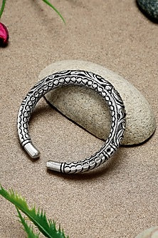 White Finish Kundan Polki Lotus Temple Kada In Sterling Silver