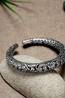 White Finish Kundan Polki Lotus Temple Kada In Sterling Silver