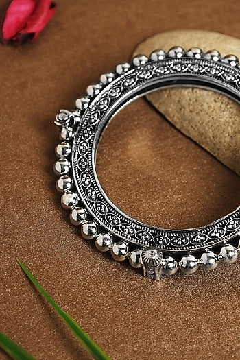 White Finish Beaded Temple Kada In Sterling Silver