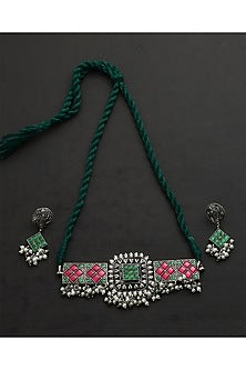White Finish Green & Red Kundan Polki Temple Choker Necklace Set In Sterling Silver
