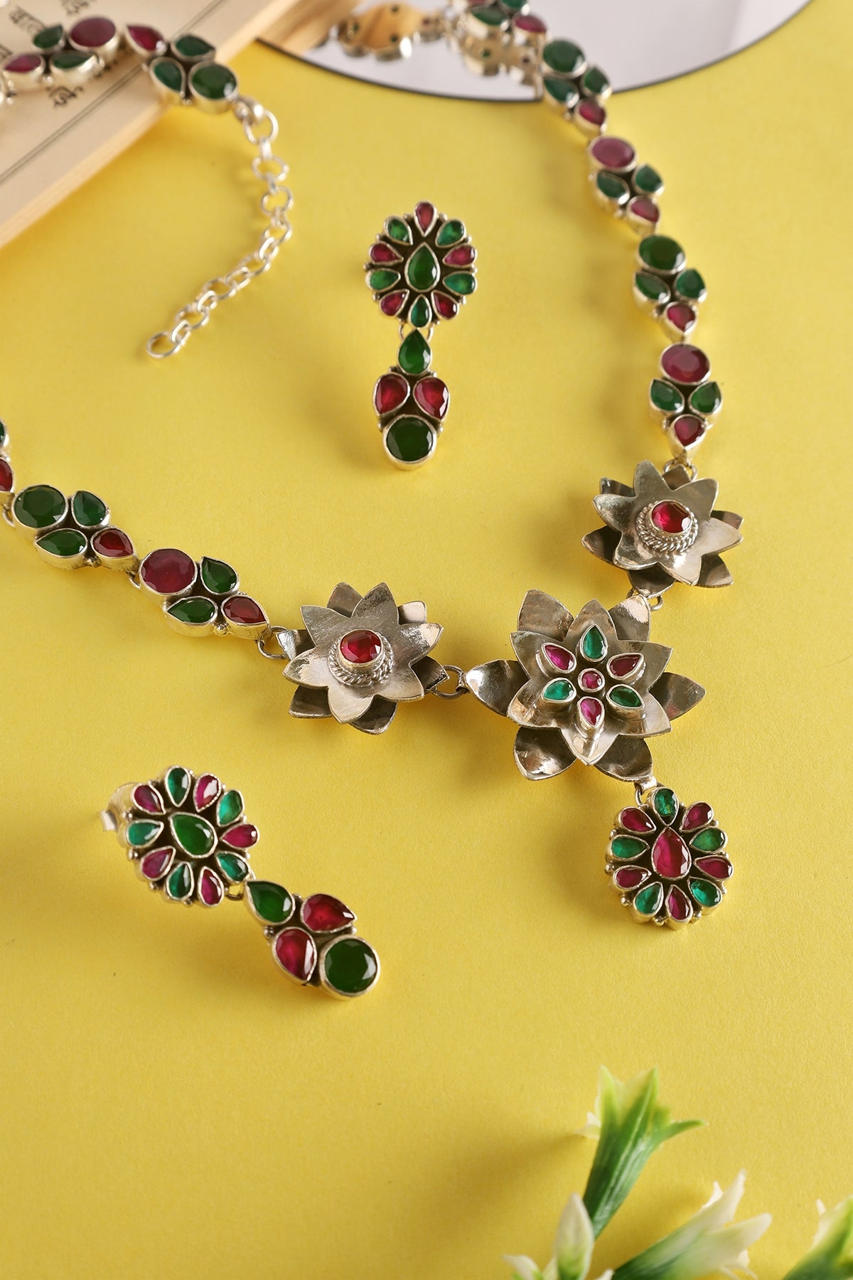 White Finish Maroon Onyx Temple Floral Necklace Set In Sterling Silver