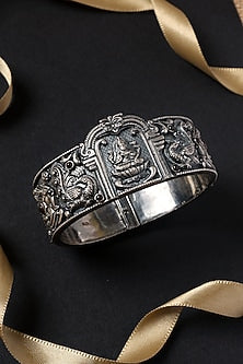 White Finish Temple Kempstone Kada In Sterling Silver
