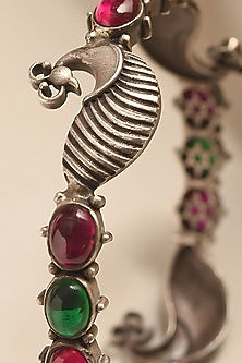 White Finish Red & Green Kemp Stone Temple Tribal Bangle In Sterling Silver