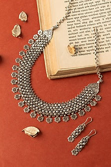 White Finish Tribal Necklace Set In Sterling Silver