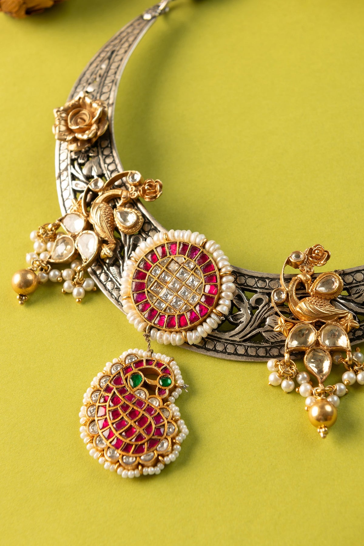 White Finish Kundan Polki & Pearl Temple Necklace In Sterling Silver
