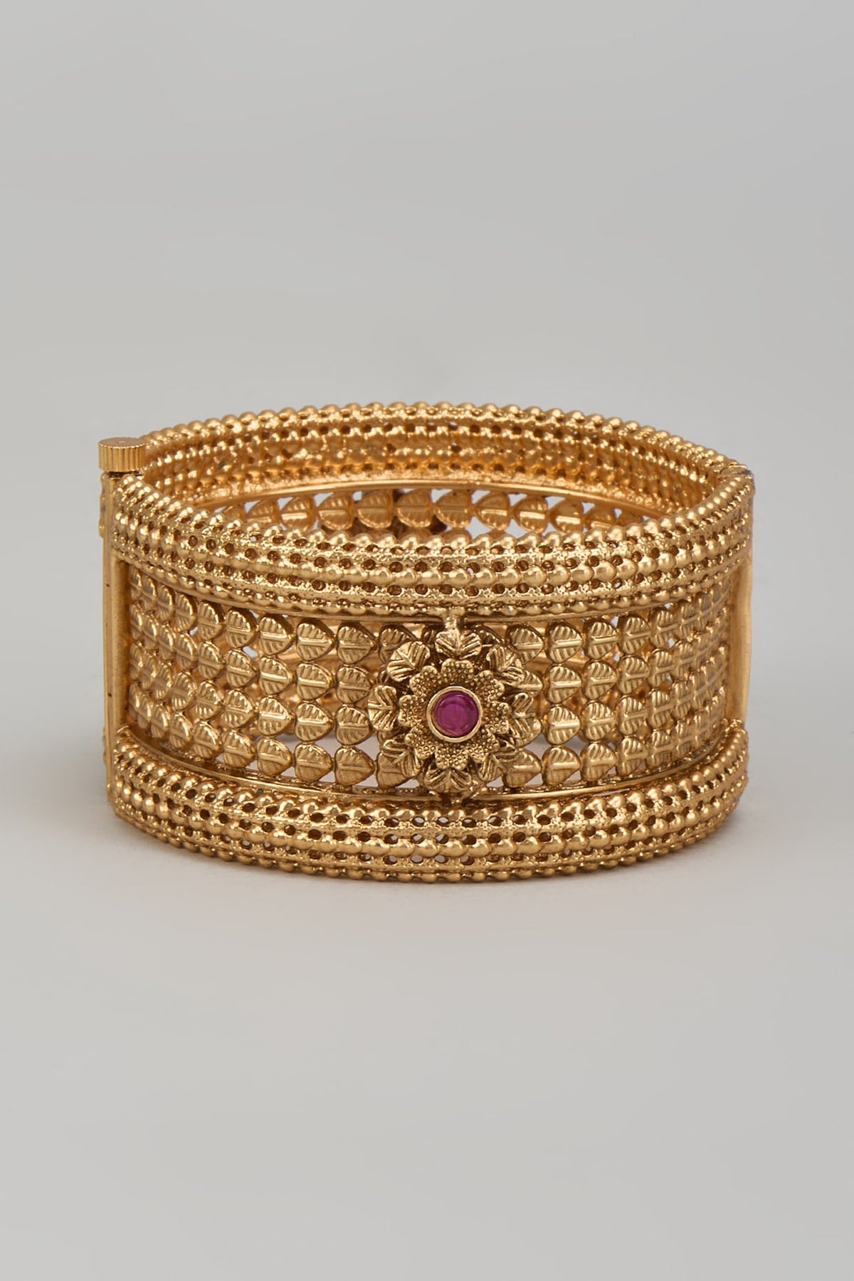 Gold Finish Kemp Stone Temple Kada