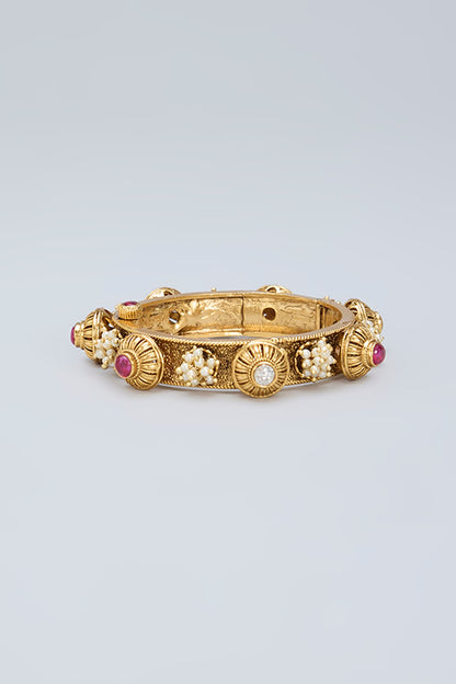 Gold Plated Kemp Stone & Pearl Kada