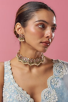 Gold Finish Kemp Stone & Pearl Floral Necklace Set