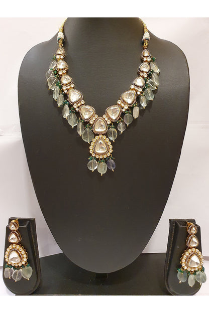 Gold Finish Kundan Necklace Set