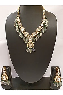 Gold Finish Kundan Necklace Set