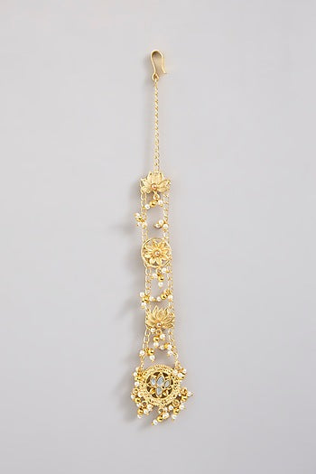 Gold Finish Mother Of Pearl Maangtikka