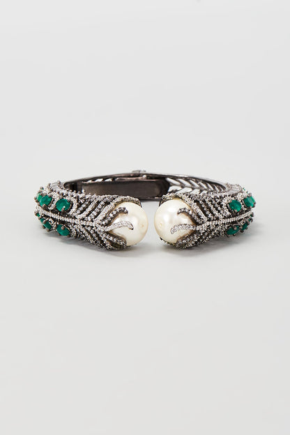 Black Rhodium Finish Emerald & Pearl Bracelet