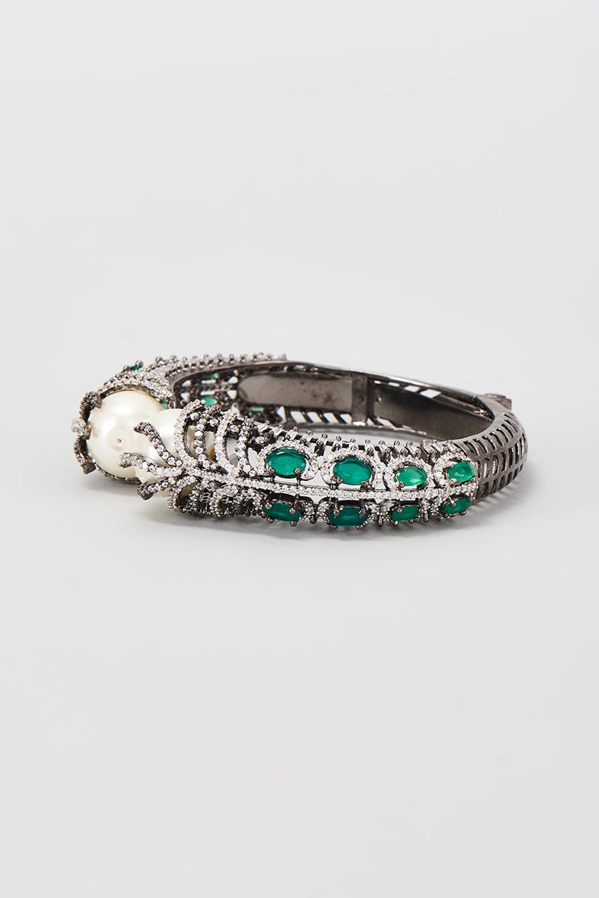 Black Rhodium Finish Emerald & Pearl Bracelet