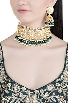Gold Finish Emerald & Polki Kundan Choker Necklace Set