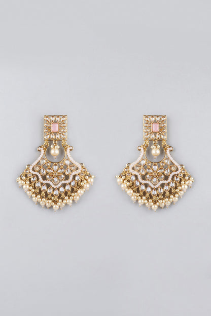 Gold Finish Kundan Polki Earrings With Maang Tikka