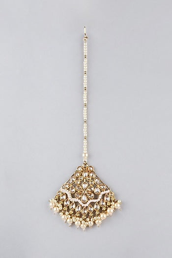 Gold Finish Kundan Polki Earrings With Maang Tikka
