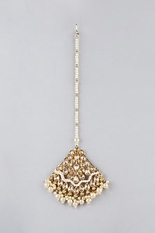Gold Finish Kundan Polki Earrings With Maang Tikka