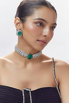 White Finish Zircon & Emerald Choker Necklace Set