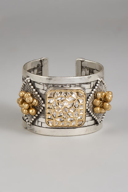 Black Rhodium Finish Kundan Polki Bracelet