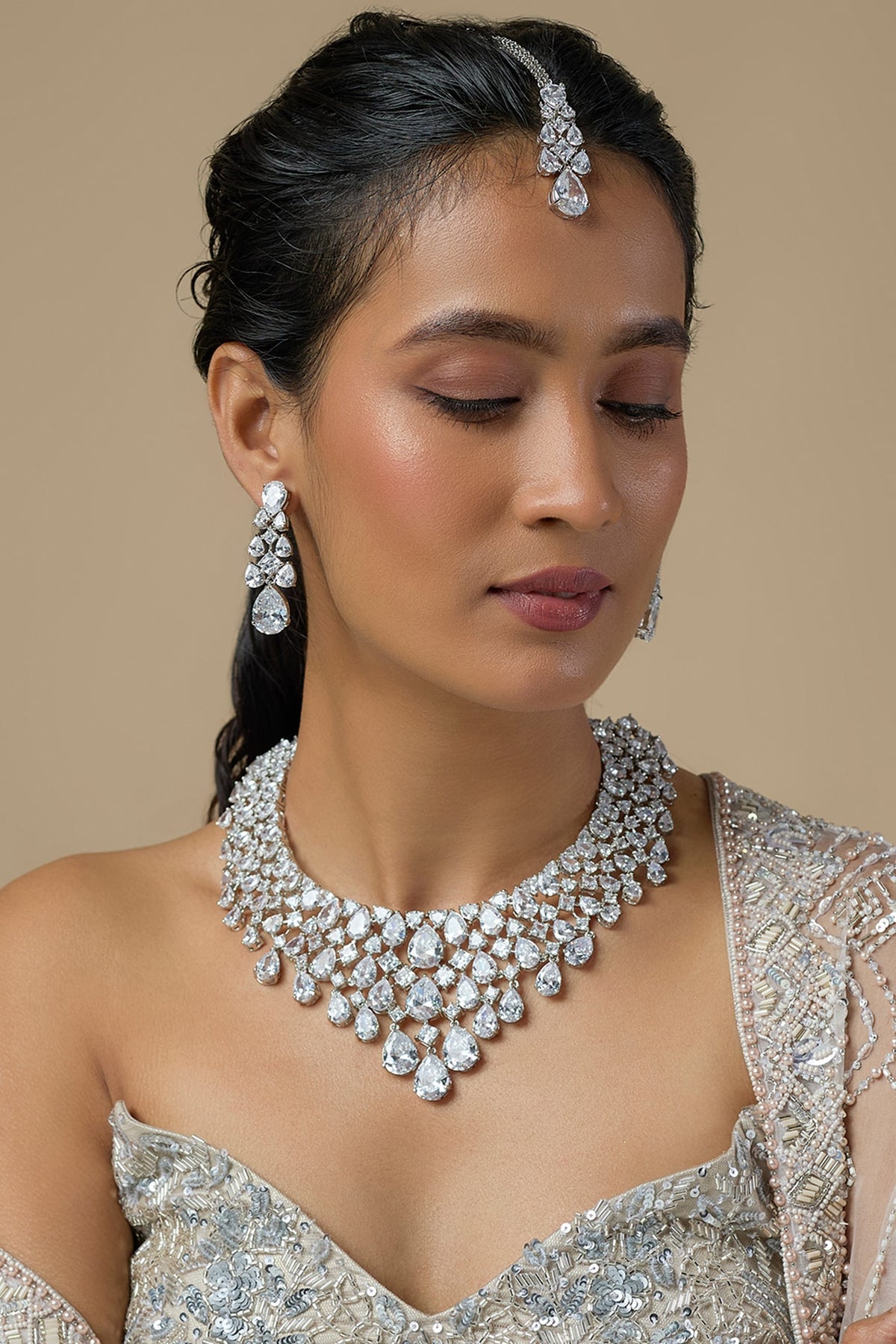Silver Finish Zircon Choker Necklace Set