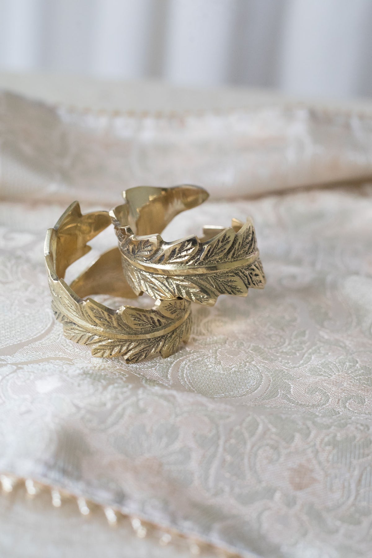 Golden Luxury Leaf Napkin Ring
