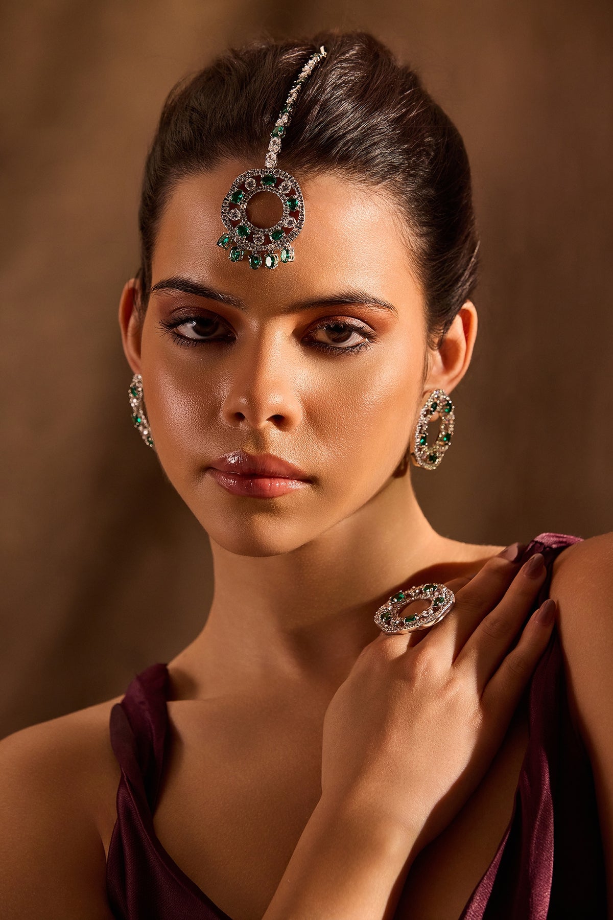 White Rhodium Finish Emerald Stone Maangtikka