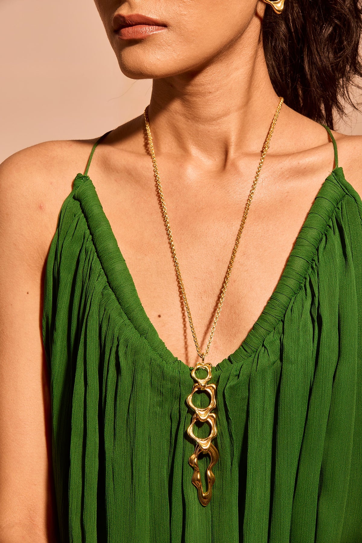 Gold Plated Brass Fluid Necklace