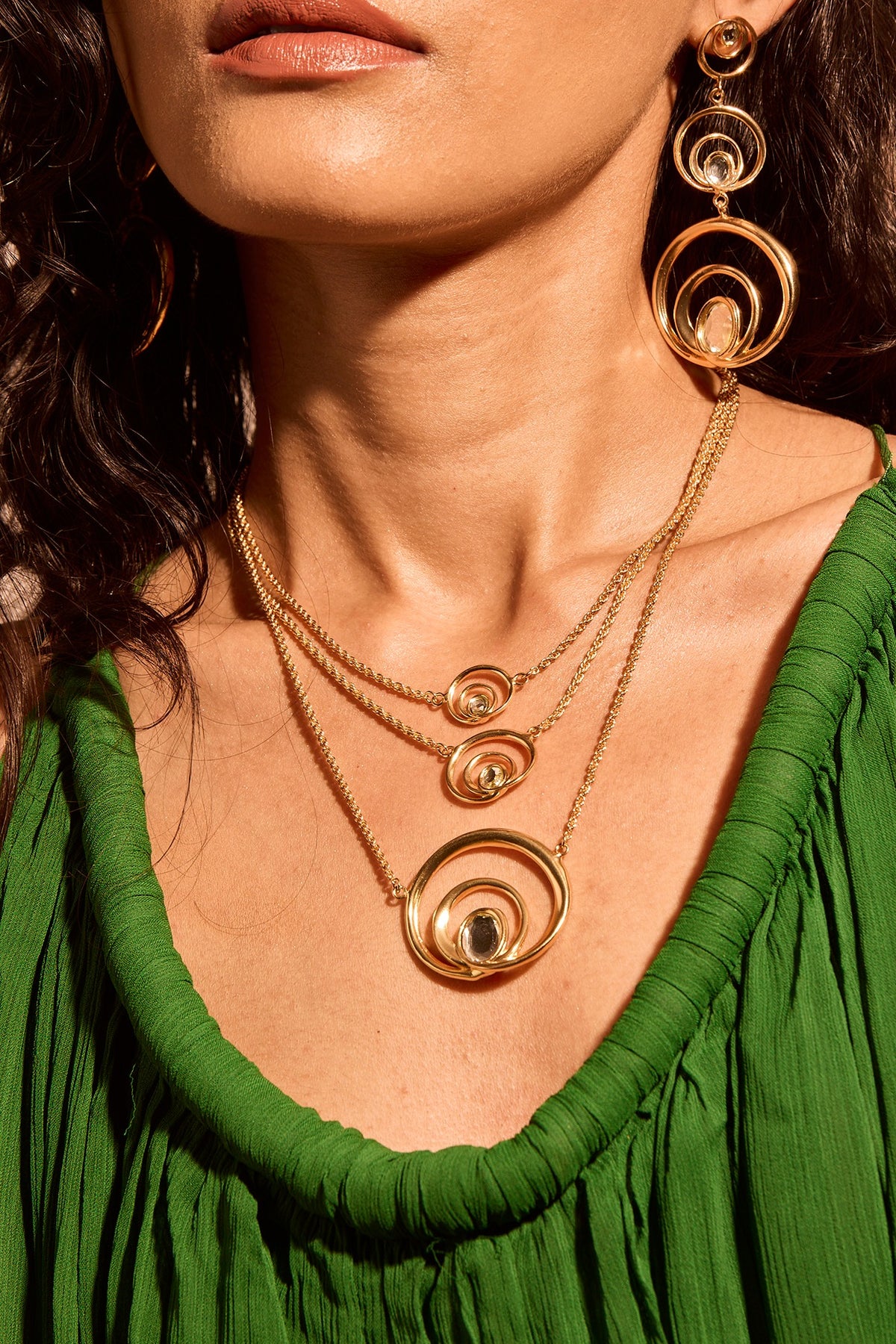 Gold Plated Mirror Wave Curved Layered Necklace
