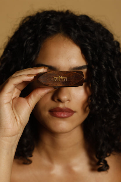 Gold Finish Nidar Shakti Square Bangle