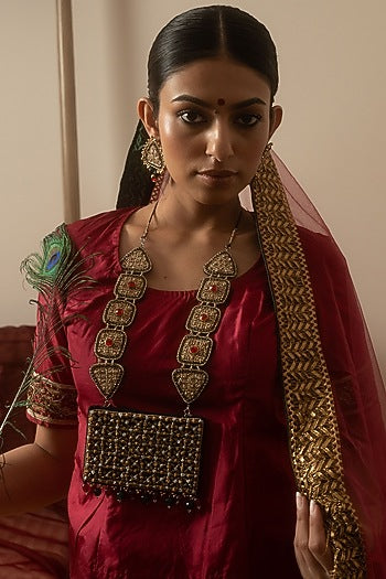 Gold Zari Knot & Zari Jaal Work Square Pendant Necklace