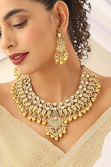 Gold Finish Stone Temple Necklace Set