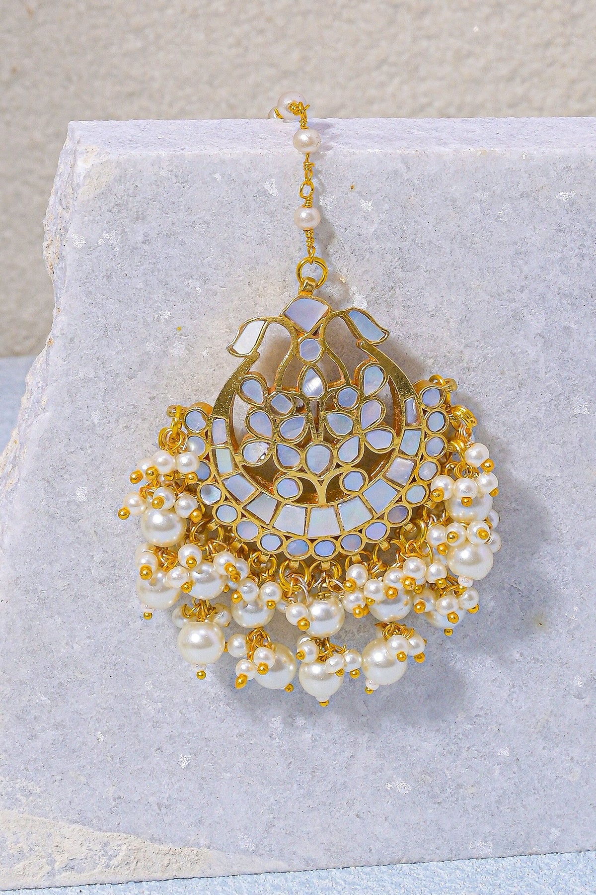Mother Of Pearl Embellished Maangtikka 