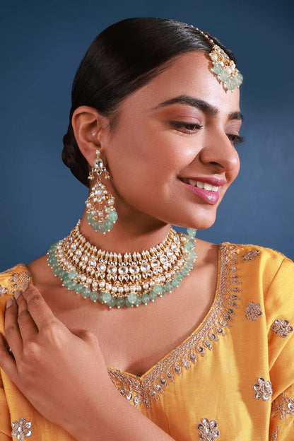 Kundan Embellished Necklace Set 