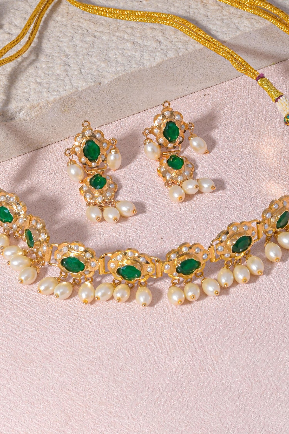 Amritsari Jadau Embellished Choker Set 