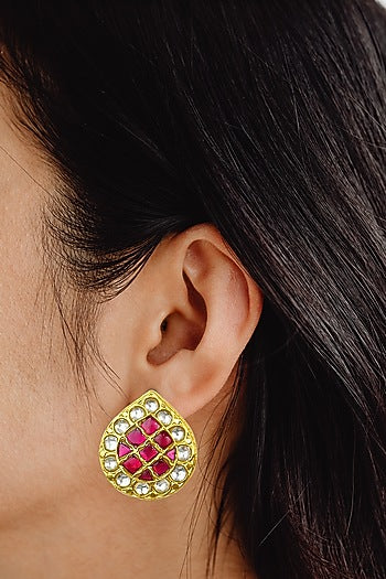 Gold Finish White & Red Kundan Polki Stud Earrings In Sterling Silver