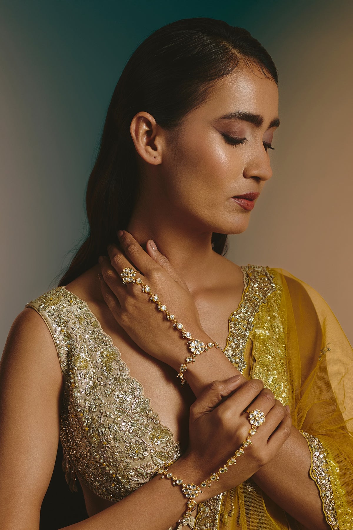 Micro Gold Finish Kundan Polki Haathphool (Set Of 2)