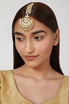 Gold Finish Pearl & Kundan Maang Tikka