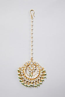 Gold Finish Oversized Pearl Maang Tikka