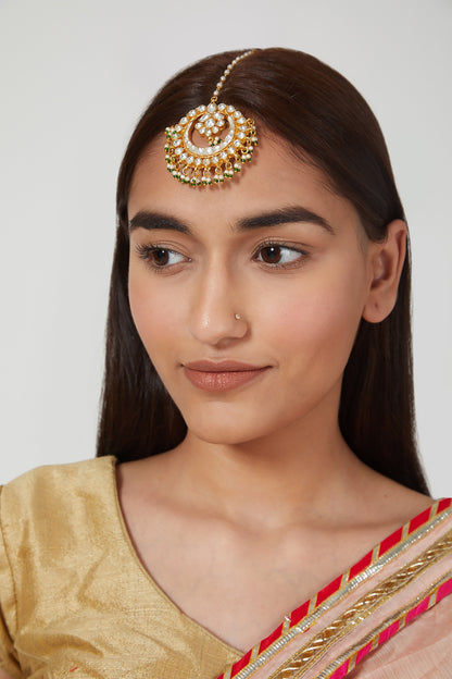 Gold Finish Oversized Pearl Maang Tikka