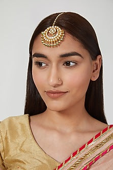 Gold Finish Oversized Pearl Maang Tikka