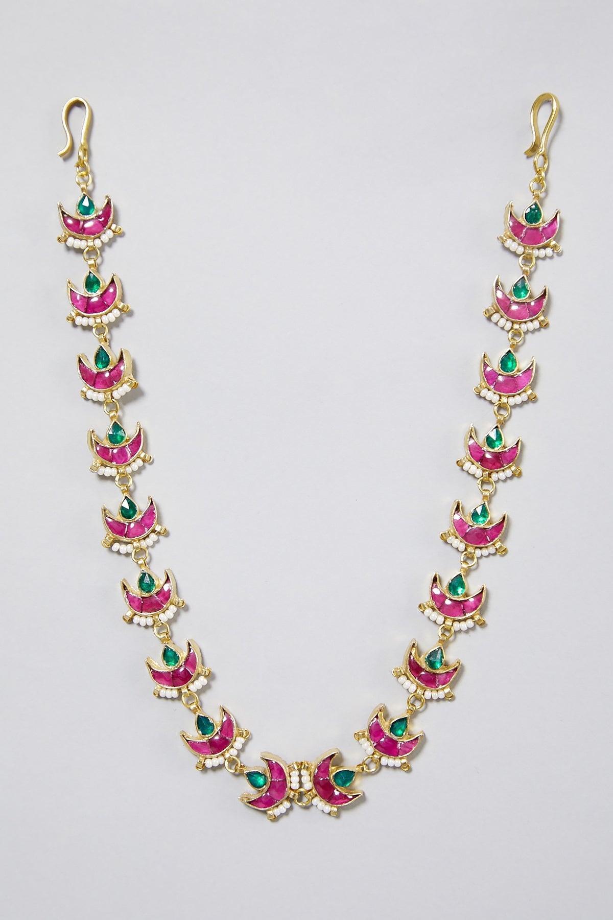 Gold Finish Pink Kundan Mathapatti