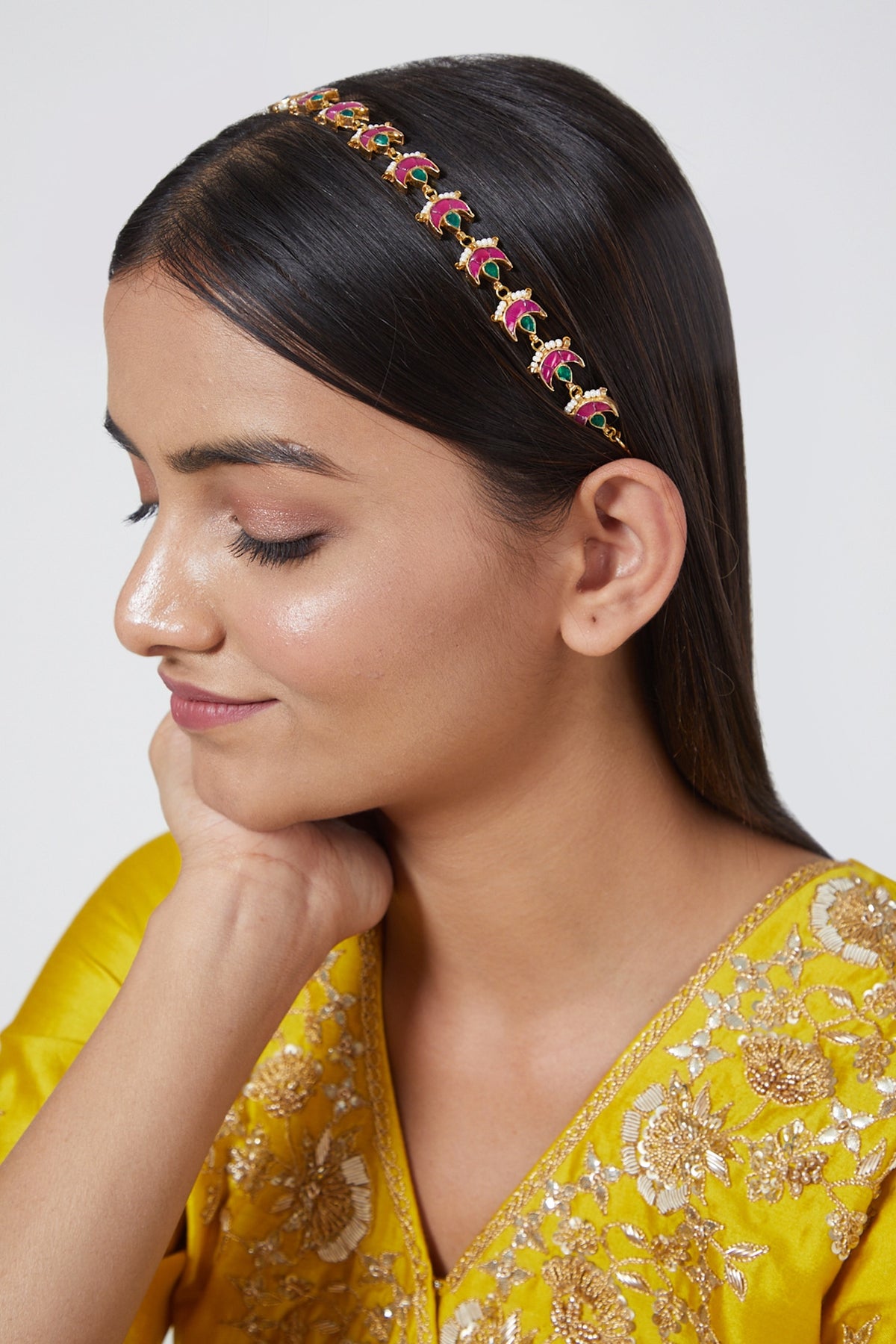 Gold Finish Pink Kundan Mathapatti