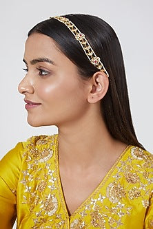 Gold Finish Pearl Floral Mathapatti